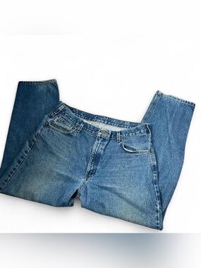 Vintage Carhartt B17 DST relaxed fit jeans in a medium wash denim